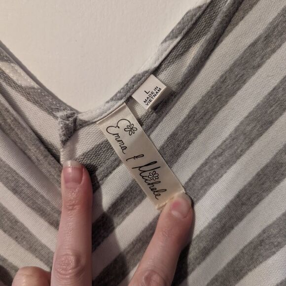 Grey & white striped chevron pattern high low dress - Picture 4 of 5